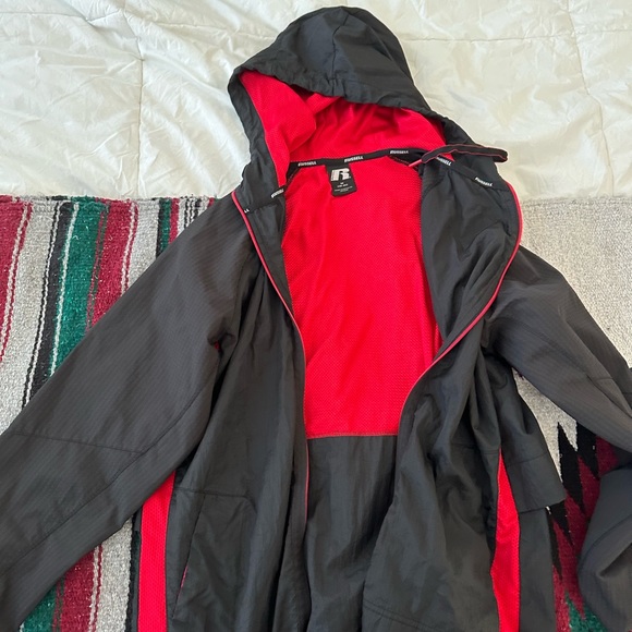 Red and black Russell rain jacket, size M - Picture 3 of 4